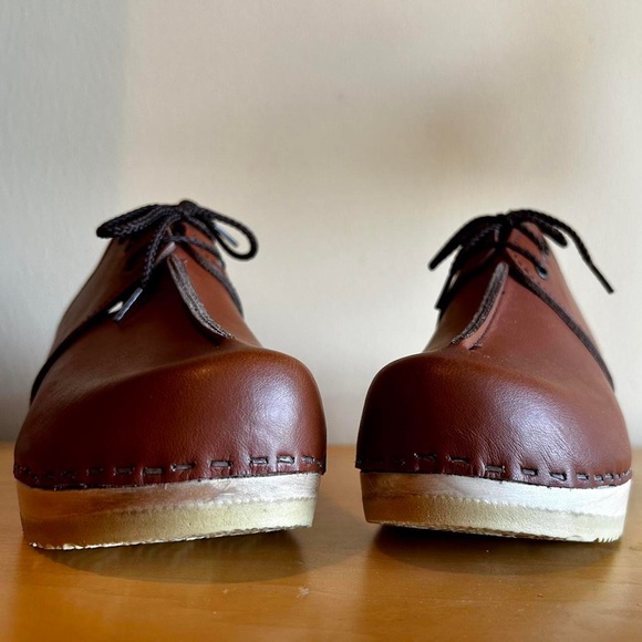 Sven Tan Laceup Clogs - Picture 3 of 9